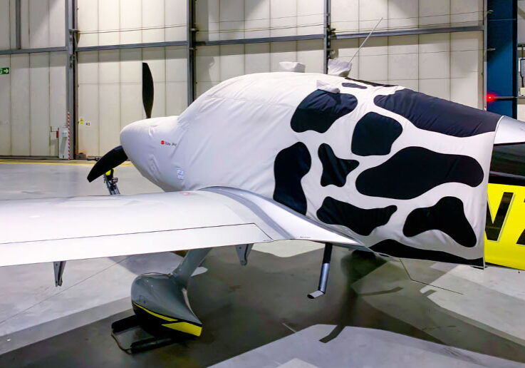Stefan-Drury-Cirrus-Aircraft-Milkshake-Branded-Cover